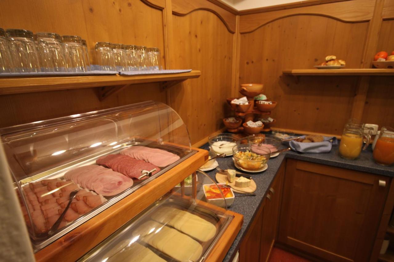 Pension Aberger Saalbach-Hinterglemm Bagian luar foto